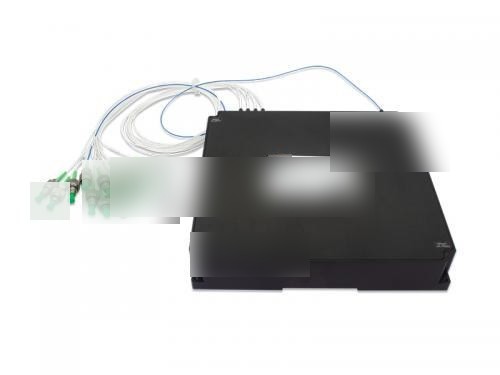 PM (Polarization-maintaining) 1X12 MEMS Fiber Optical Switch 1550nm 0.9MM 0.5M PM Fiber FC/APC 158x150x29nm Module